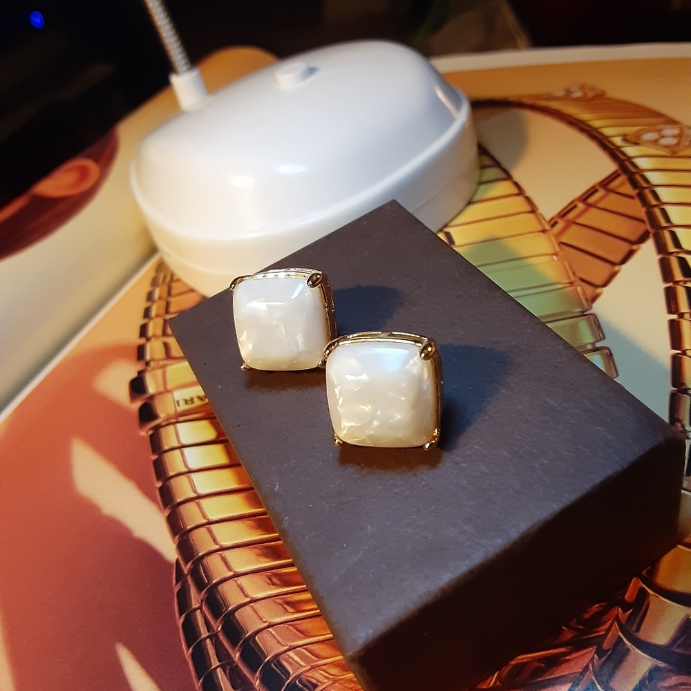 KATE SPADE IRIDESCENT SQUARE STUD EARRINGS